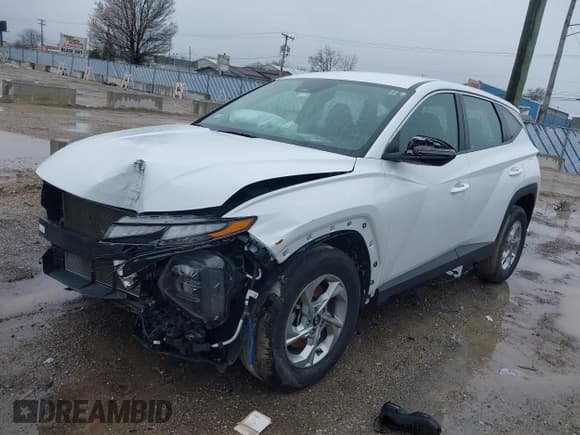 ✅ 2022 Hyundai Tucson SE • VIN: 5NMJACAE2NH086464 • Lot: 39118076. Wystawiony na IAAI z przebiegiem 45 292 mil. Bezpłatny archiwum sprzedaży aukcyjnych z USA i szczegółowy raport historii pojazdu na DreamBid. Zdjęcie 2.