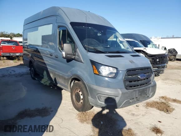 ✅ 2020 Ford Transit Cargo • VIN: 1FTBR3X83LKB04020 • Lot: 86462215. Listed on Copart with 47,765 mi. Free auction sales archive from the USA and detailed vehicle history report at DreamBid. Image 4.