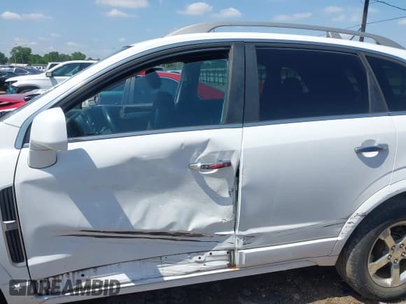 ✅ 2012 Chevrolet Captiva Sport LT • VIN: 3GNAL3E50CS632079 • Lot: 42217009. Wystawiony na IAAI z przebiegiem 184 602 mil. Bezpłatny archiwum sprzedaży aukcyjnych z USA i szczegółowy raport historii pojazdu na DreamBid. Zdjęcie 15.