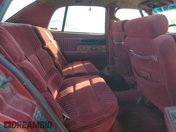 ✅ 1992 Buick Park Avenue • VIN: 1G4CW53L8N1648276 • Lot: 87951165. Listed on Copart with 142,562 mi. Free auction sales archive from the USA and detailed vehicle history report at DreamBid. Image 10.