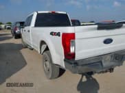 ✅ 2019 Ford F-250 XL • VIN: 1FT7W2BT1KEF78761 • Lot: 42983604. Listed on IAAI with 122,326 mi. Free auction sales archive from the USA and detailed vehicle history report at DreamBid. Image 3.