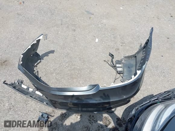 ✅ 2014 Mercedes-Benz CLS 550 • VIN: WDDLJ7DB9EA125553 • Lot: 42383452. Listed on IAAI with 68,302 mi. Free auction sales archive from the USA and detailed vehicle history report at DreamBid. Image 12.