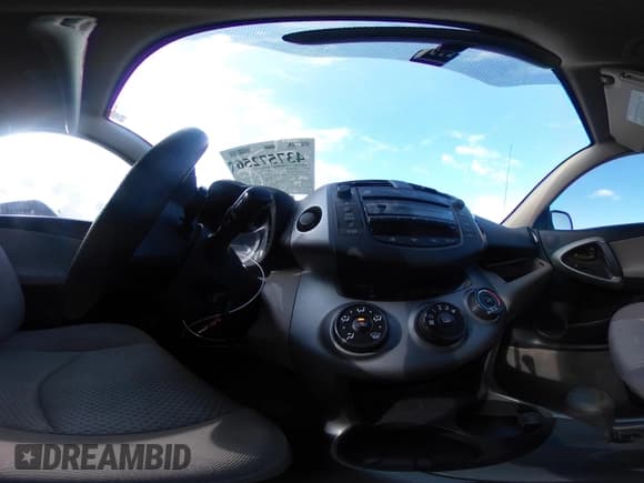 ✅ 2006 Toyota RAV4 • VIN: JTMZD33V066002955 • Lot: 43757256. Wystawiony na IAAI z przebiegiem 140 854 mil. Bezpłatny archiwum sprzedaży aukcyjnych z USA i szczegółowy raport historii pojazdu na DreamBid. Zdjęcie 18.