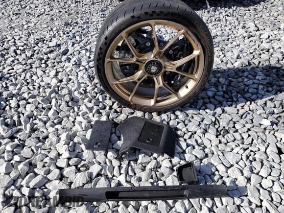 ✅ 2024 Porsche 911 GT3 • VIN: WP0AC2A90RS263286 • Лот: 51160205. Опубликован ранее на Copart с пробегом 5 735 миль. Бесплатный доступ к архиву аукционных продаж из США и подробный отчёт об истории автомобиля на DreamBid. Изображение 12.