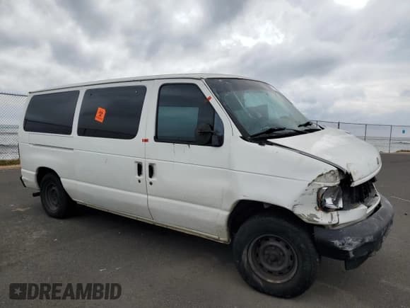 ✅ 2002 Ford Econoline Passenger XL • VIN: 1FMRE11242HB08362 • Lot: 43234805. Listed on Copart with 117,626 mi. Free auction sales archive from the USA and detailed vehicle history report at DreamBid. Image 4.