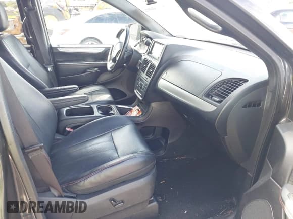 ✅ 2012 Dodge Grand Caravan R/T • VIN: 2C4RDGEG5CR148729 • Лот: 43659974. Опубликован ранее на IAAI с пробегом 128 793 миль. Бесплатный доступ к архиву аукционных продаж из США и подробный отчёт об истории автомобиля на DreamBid. Изображение 5.