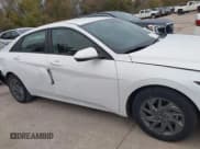 ✅ 2024 Hyundai Elantra SEL • VIN: KMHLM4DG5RU745182 • Lot: 43868357. Wystawiony na IAAI z przebiegiem 35 664 mil. Bezpłatny archiwum sprzedaży aukcyjnych z USA i szczegółowy raport historii pojazdu na DreamBid. Zdjęcie 13.
