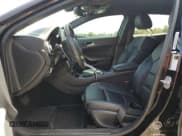 ✅ 2017 Mercedes-Benz GLA 250 • VIN: WDCTG4EB5HJ355997 • Lot: 52216825. Wystawiony na Copart z przebiegiem 91 014 mil. Bezpłatny archiwum sprzedaży aukcyjnych z USA i szczegółowy raport historii pojazdu na DreamBid. Zdjęcie 7.