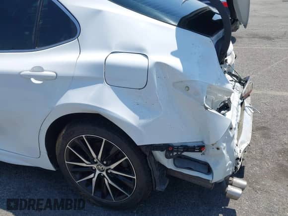 2021 Toyota Camry Hybrid SE с VIN 4T1G31AK8MU549371, выставлен на аукционе IAAI как лот 42910067 с пробегом 125 411 миль миль и . История ставок и продаж доступна на DreamBid. Изображение 18.