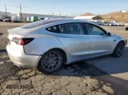 ✅ 2018 Tesla Model 3 Long Range Battery • VIN: 5YJ3E1EA7JF058745 • Лот: 70403115. Опубликован ранее на Copart с пробегом 110 944 миль. Бесплатный доступ к архиву аукционных продаж из США и подробный отчёт об истории автомобиля на DreamBid. Изображение 3.