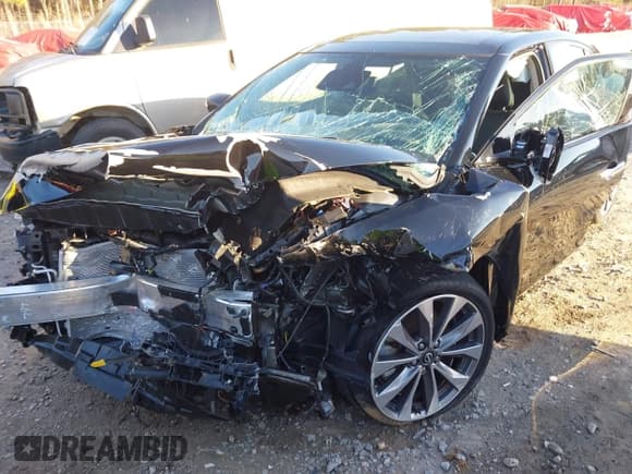 ✅ 2023 Nissan Maxima Platinum • VIN: 1N4AA6FV9PC513365 • Lot: 41652441. Listed on IAAI with 9,650 mi. Free auction sales archive from the USA and detailed vehicle history report at DreamBid. Image 6.