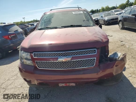 ✅ 2009 Chevrolet Suburban LTZ • VIN: 1GNFK36389R197524 • Lot: 70684524. Wystawiony na Copart z przebiegiem 182 380 mil. Bezpłatny archiwum sprzedaży aukcyjnych z USA i szczegółowy raport historii pojazdu na DreamBid. Zdjęcie 5.