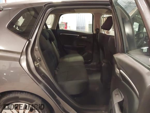 ✅ 2015 Honda Fit LX • VIN: 3HGGK5H52FM760475 • Lot: 43779133. Listed on IAAI with 115,336 mi. Free auction sales archive from the USA and detailed vehicle history report at DreamBid. Image 8.