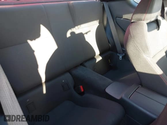 ✅ 2023 Subaru BRZ Premium • VIN: JF1ZDBB12P9702782 • Lot: 43520406. Wystawiony na IAAI z przebiegiem 26 145 mil. Bezpłatny archiwum sprzedaży aukcyjnych z USA i szczegółowy raport historii pojazdu na DreamBid. Zdjęcie 8.