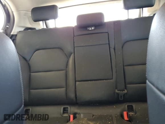 ✅ 2015 Mercedes-Benz GLA 250 • VIN: WDCTG4EB4FJ129463 • Lot: 89634755. Listed on Copart with 162,930 mi. Free auction sales archive from the USA and detailed vehicle history report at DreamBid. Image 10.