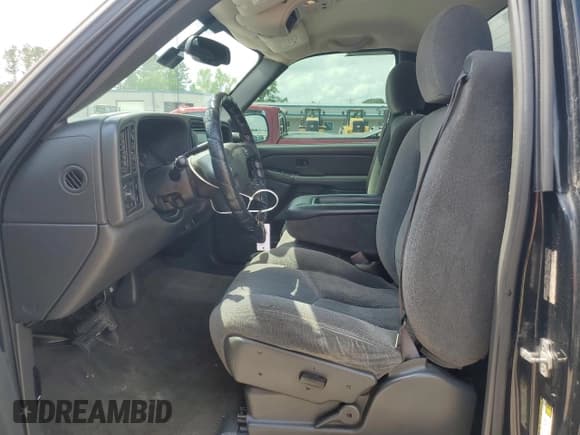 ✅ 2005 Chevrolet Silverado 1500 Z71 • VIN: 1GCEK14T05Z206688 • Лот: 53906585. Опубликован ранее на Copart с пробегом 204 254 миль. Бесплатный доступ к архиву аукционных продаж из США и подробный отчёт об истории автомобиля на DreamBid. Изображение 7.