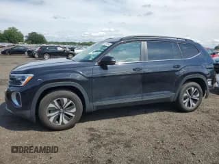 ✅ 2024 Volkswagen Atlas SE • VIN: 1V2LR2CA5RC605483 • Лот: 62532545. Опубликован ранее на Copart с пробегом 10 304 миль. Бесплатный доступ к архиву аукционных продаж из США и подробный отчёт об истории автомобиля на DreamBid. Изображение 1.