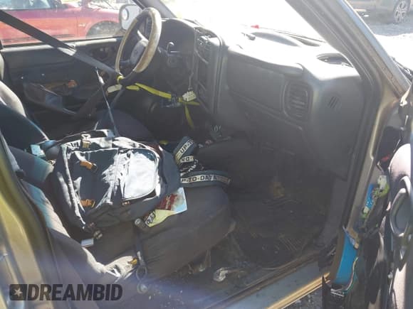 ✅ 2004 Chevrolet Blazer LS • VIN: 1GNCS13XX4K169093 • Lot: 43520737. Listed on IAAI with Not provided. Free auction sales archive from the USA and detailed vehicle history report at DreamBid. Image 5.