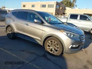 ✅ 2017 Hyundai Santa Fe Ultimate • VIN: 5XYZW4LA7HG451613 • Lot: 43773904. Listed on IAAI with 203,886 mi. Free auction sales archive from the USA and detailed vehicle history report at DreamBid. Image 1.