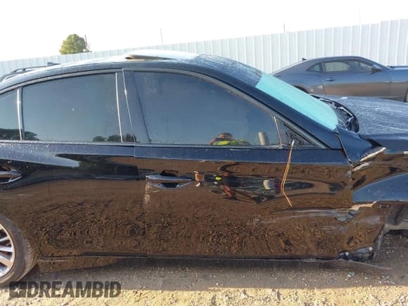 ✅ 2019 Infiniti Q50 Luxe • VIN: JN1EV7AP3KM515794 • Lot: 43080973. Listed on IAAI with 70,610 mi. Free auction sales archive from the USA and detailed vehicle history report at DreamBid. Image 14.