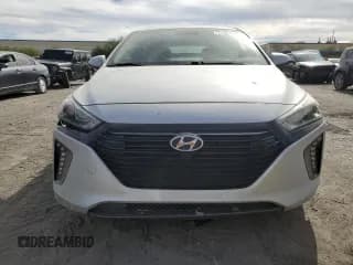 ✅ 2017 Hyundai Ioniq SEL • VIN: KMHC75LC5HU017923 • Lot: 77407084. Wystawiony na Copart z przebiegiem 70 164 mil. Bezpłatny archiwum sprzedaży aukcyjnych z USA i szczegółowy raport historii pojazdu na DreamBid. Zdjęcie 5.