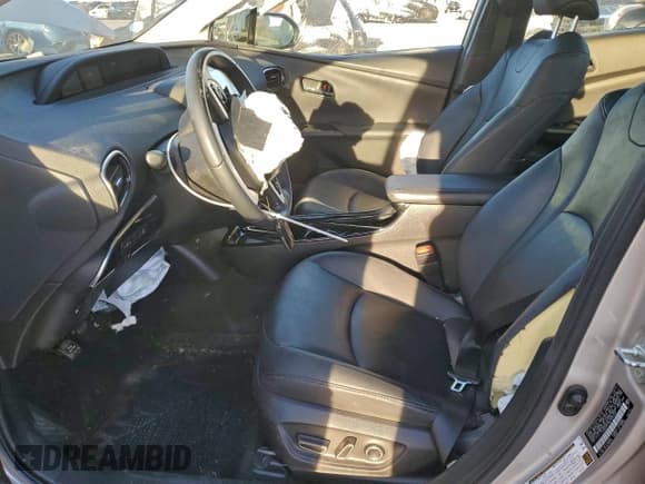 ✅ 2017 Toyota Prius Premium • VIN: JTDKARFP8H3055479 • Lot: 94902635. Listed on Copart with 85,737 mi. Free auction sales archive from the USA and detailed vehicle history report at DreamBid. Image 7.