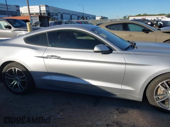 ✅ 2016 Ford Mustang EcoBoost • VIN: 1FA6P8TH6G5216332 • Lot: 43573433. Listed on IAAI with 214,449 mi. Free auction sales archive from the USA and detailed vehicle history report at DreamBid. Image 13.