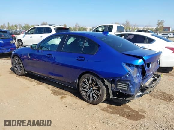 ✅ 2020 BMW 3 Series M340i • VIN: WBA5U7C09LFH00986 • Лот: 43546569. Опубликован ранее на IAAI с пробегом 81 367 миль. Бесплатный доступ к архиву аукционных продаж из США и подробный отчёт об истории автомобиля на DreamBid. Изображение 3.