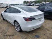 ✅ 2019 Tesla Model 3 Long Range • VIN: 5YJ3E1EB3KF487245 • Lot: 43324842. Wystawiony na IAAI z przebiegiem 78 281 mil. Bezpłatny archiwum sprzedaży aukcyjnych z USA i szczegółowy raport historii pojazdu na DreamBid. Zdjęcie 3.