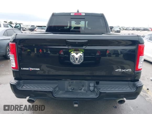 ✅ 2020 Ram 1500 Big Horn • VIN: 1C6SRFFT1LN130760 • Lot: 41022355. Wystawiony na IAAI z przebiegiem 73 645 mil. Bezpłatny archiwum sprzedaży aukcyjnych z USA i szczegółowy raport historii pojazdu na DreamBid. Zdjęcie 16.