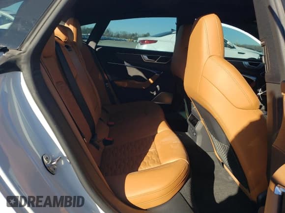 ✅ 2021 Audi RS 7 • VIN: WUAPCBF2XMN904458 • Lot: 80066123. Listed on Copart with 34,772 mi. Free auction sales archive from the USA and detailed vehicle history report at DreamBid. Image 10.
