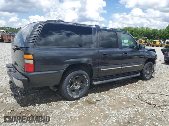 ✅ 2005 Chevrolet Suburban Z71 • VIN: 3GNFK16Z05G108791 • Лот: 56497885. Опубликован ранее на Copart с пробегом 242 696 миль. Бесплатный доступ к архиву аукционных продаж из США и подробный отчёт об истории автомобиля на DreamBid. Изображение 3.