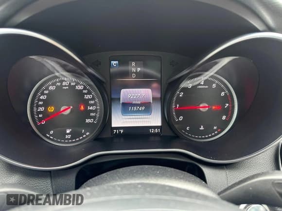 ✅ 2018 Mercedes-Benz C 300 • VIN: WDDWF4KB5JR401867 • Lot: 59432315. Wystawiony na Copart z przebiegiem 115 749 mil. Bezpłatny archiwum sprzedaży aukcyjnych z USA i szczegółowy raport historii pojazdu na DreamBid. Zdjęcie 5.