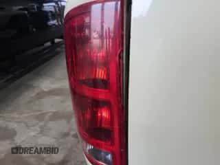 2006 Dodge 1500 SLT с VIN 1D7HU18256J189787, выставлен на аукционе IAAI как лот 42282348 с пробегом 164 694 миль миль и . История ставок и продаж доступна на DreamBid. Изображение 1.