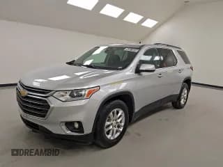 ✅ 2020 Chevrolet Traverse LT Cloth • VIN: 1GNEVMKW4LJ191752 • Лот: 93873595. Опубликован ранее на Copart с пробегом 117 356 миль. Бесплатный доступ к архиву аукционных продаж из США и подробный отчёт об истории автомобиля на DreamBid. Изображение 1.