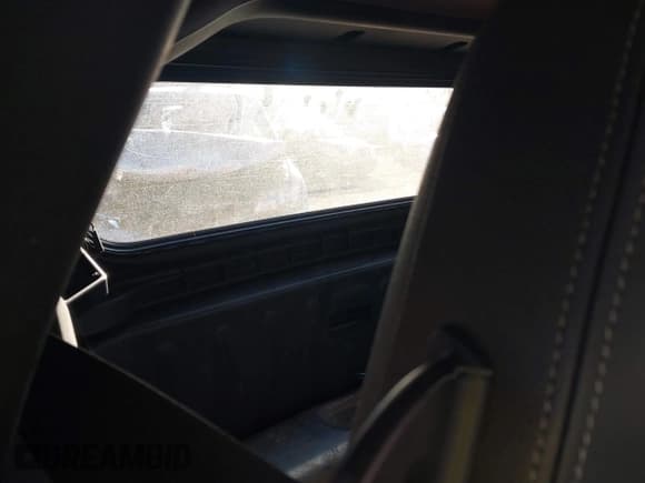 ✅ 2008 Smart fortwo Passion • VIN: WMEEK31X38K136105 • Lot: 43727810. Wystawiony na IAAI z przebiegiem 79 034 mil. Bezpłatny archiwum sprzedaży aukcyjnych z USA i szczegółowy raport historii pojazdu na DreamBid. Zdjęcie 8.