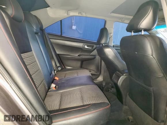 ✅ 2015 Toyota Camry SE • VIN: 4T1BF1FK4FU484998 • Lot: 91093535. Wystawiony na Copart z przebiegiem 161 139 mil. Bezpłatny archiwum sprzedaży aukcyjnych z USA i szczegółowy raport historii pojazdu na DreamBid. Zdjęcie 10.