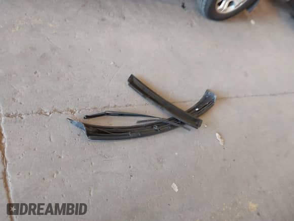 2004 BMW 3 Series M3 с VIN WBSBL93434PN60037, выставлен на аукционе IAAI как лот 41366095 с пробегом 100 075 миль миль и . История ставок и продаж доступна на DreamBid. Изображение 12.