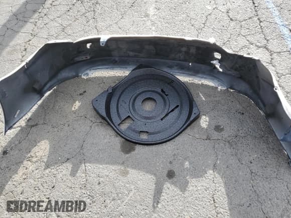 ✅ 2011 Lexus IS 250 C • VIN: JTHFF2C20B2518388 • Lot: 80325815. Wystawiony na Copart z przebiegiem 106 479 mil. Bezpłatny archiwum sprzedaży aukcyjnych z USA i szczegółowy raport historii pojazdu na DreamBid. Zdjęcie 12.