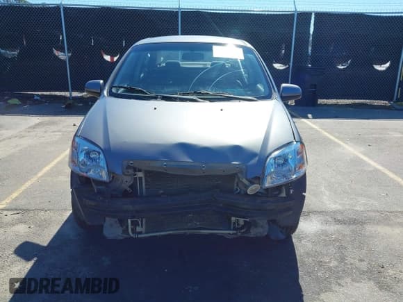 ✅ 2008 Chevrolet Aveo LT • VIN: KL1TG56648B177918 • Lot: 41575526. Wystawiony na IAAI z przebiegiem 178 725 mil. Bezpłatny archiwum sprzedaży aukcyjnych z USA i szczegółowy raport historii pojazdu na DreamBid. Zdjęcie 12.