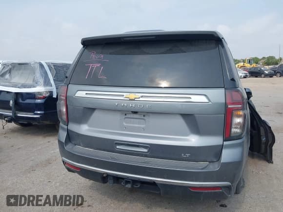 ✅ 2021 Chevrolet Tahoe LT • VIN: 1GNSKNKD9MR240236 • Lot: 42302155. Listed on IAAI with 84,897 mi. Free auction sales archive from the USA and detailed vehicle history report at DreamBid. Image 17.