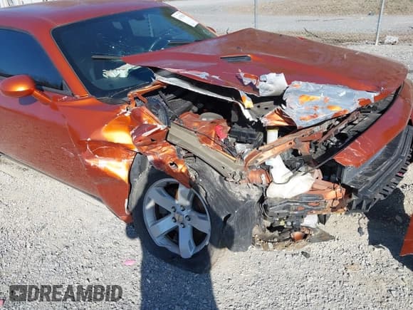 ✅ 2011 Dodge Challenger • VIN: 2B3CJ4DG1BH602303 • Lot: 41758294. Wystawiony na IAAI z przebiegiem 117 518 mil. Bezpłatny archiwum sprzedaży aukcyjnych z USA i szczegółowy raport historii pojazdu na DreamBid. Zdjęcie 17.