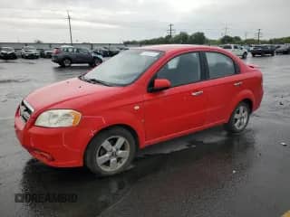 2008 Chevrolet Aveo LT z VIN KL1TG56698B076633, wystawiony jako Copart lot #70018705 z przebiegiem 134 654 mil mil oraz Szkoda całkowita • Salvage title. Historia ofert i sprzedaży dostępna na DreamBid. Obrazek 1.