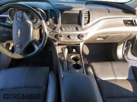 ✅ 2018 Chevrolet Impala LT • VIN: 1G1105SAXJU131477 • Lot: 89521875. Listed on Copart with 130,671 mi. Free auction sales archive from the USA and detailed vehicle history report at DreamBid. Image 8.