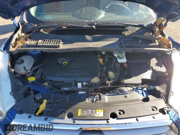 ✅ 2017 Ford Escape SE • VIN: 1FMCU9GD9HUE83194 • Lot: 91211475. Listed on Copart with 115,551 mi. Free auction sales archive from the USA and detailed vehicle history report at DreamBid. Image 12.