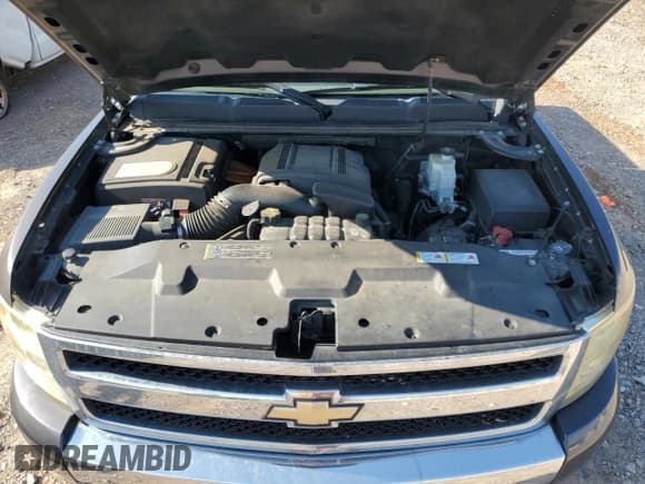 ✅ 2011 Chevrolet Silverado 1500 1HY • VIN: 3GCUKUEJ1BG109845 • Lot: 55251695. Listed on Copart with 131,940 mi. Free auction sales archive from the USA and detailed vehicle history report at DreamBid. Image 11.