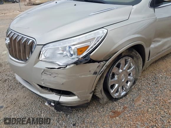✅ 2015 Buick Enclave Premium • VIN: 5GAKRCKD4FJ236977 • Lot: 43410285. Wystawiony na IAAI z przebiegiem 34 738 mil. Bezpłatny archiwum sprzedaży aukcyjnych z USA i szczegółowy raport historii pojazdu na DreamBid. Zdjęcie 6.