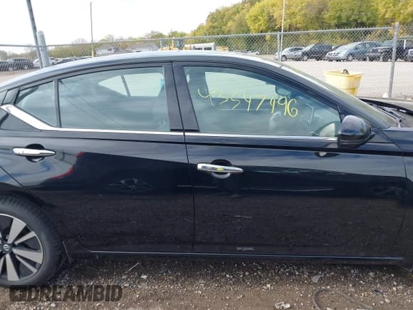 ✅ 2020 Nissan Altima SV • VIN: 1N4BL4DV4LC228475 • Lot: 43547496. Listed on IAAI with 107,797 mi. Free auction sales archive from the USA and detailed vehicle history report at DreamBid. Image 14.