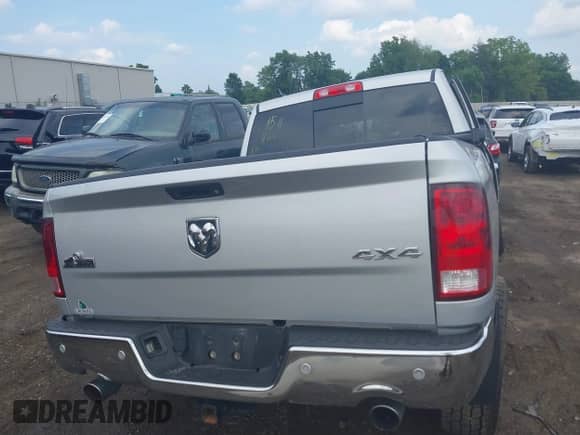 2017 Ram 1500 SLT с VIN 1C6RR7LT8HS782826, выставлен на аукционе IAAI как лот 40003324 с пробегом 147 858 миль миль и . История ставок и продаж доступна на DreamBid. Изображение 16.