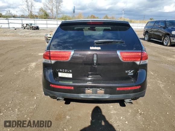 ✅ 2014 Lincoln MKX • VIN: 2LMDJ8JK6EBL10270 • Lot: 89815475. Wystawiony na Copart z przebiegiem 198 150 mil. Bezpłatny archiwum sprzedaży aukcyjnych z USA i szczegółowy raport historii pojazdu na DreamBid. Zdjęcie 6.